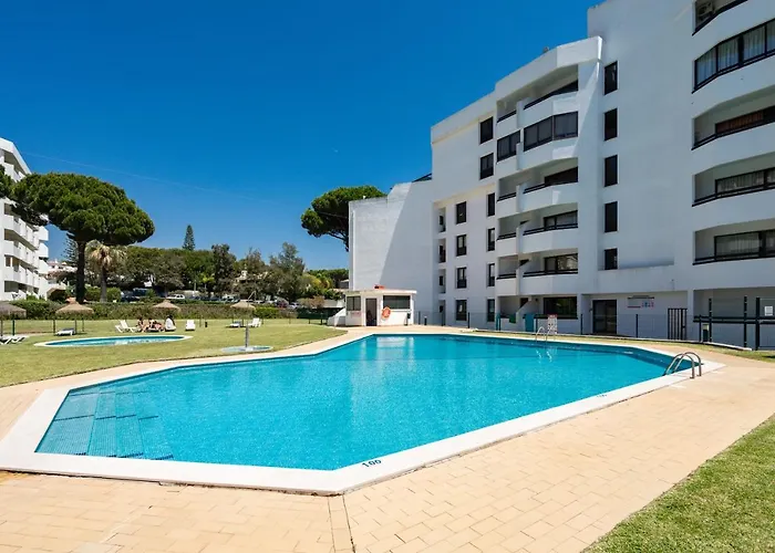 Tennis Golf Mar - Renovado 4 Com Ac E Piscina * Vilamoura