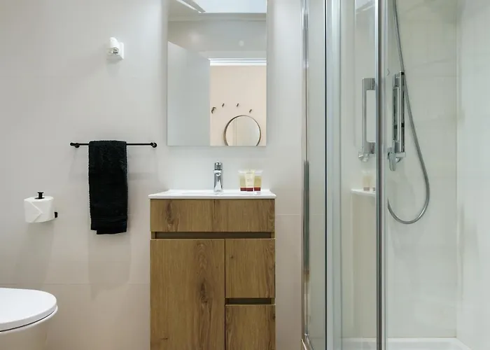 Tennis Golf Mar - Renovado 4 Com Ac E Piscina