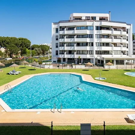 아파트 Tennis Golf Mar - Renovado 4 Com Ac E Piscina